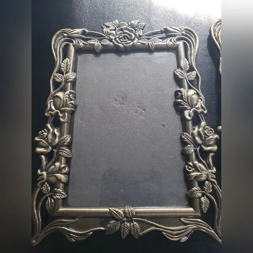N/A ornate metal